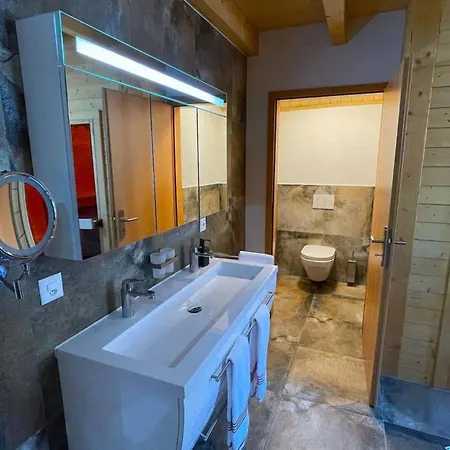 Swisshut Modern With - Beunden *