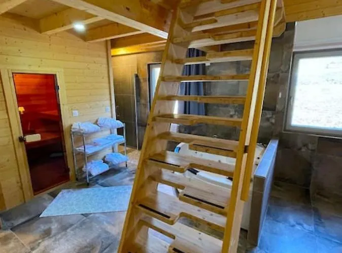 Swisshut Modern With - Beunden *